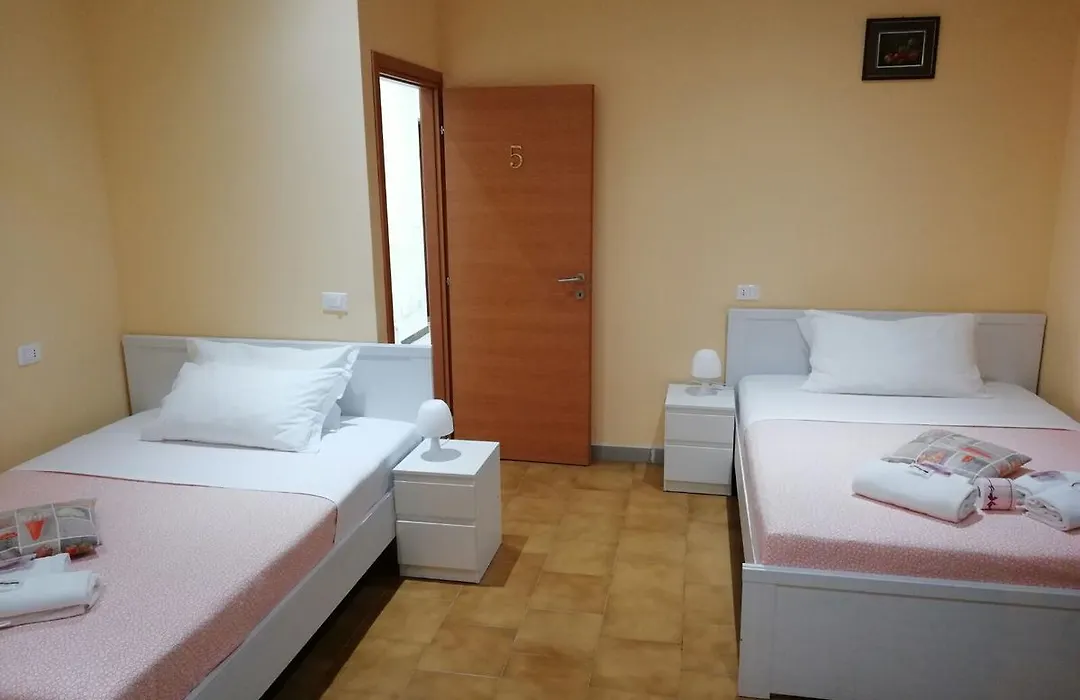 Dream Holidays-1